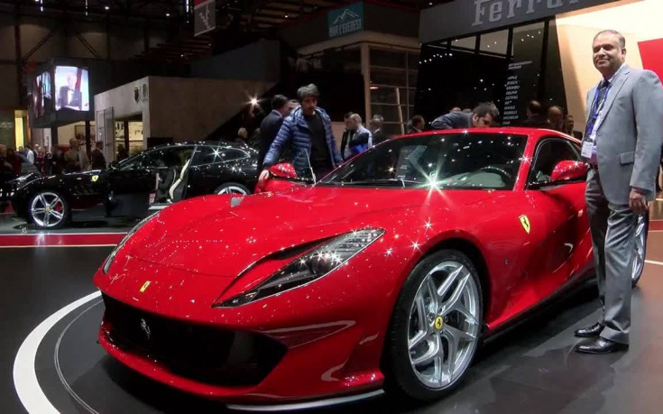 Кралят на Женева: Ferrari 812 Superfast в цялото му великолепие