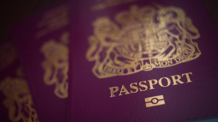 Хванаха мигранти с фалшиви български паспорти