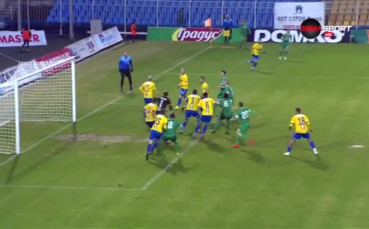 Нефтохимик - Верея 0:0 /първо полувреме/