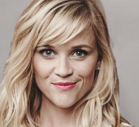 Холивудската красавица и носителка на Оскар Рийз Уидърспун изглежда е