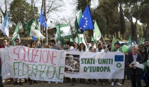 Шествия в Рим за и против Европейския съюз