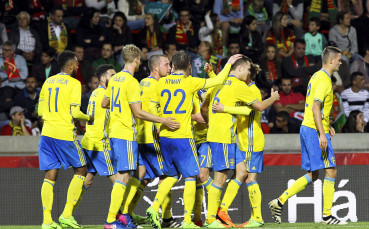 Швеция обърна европейския шампион в мач с два автогола