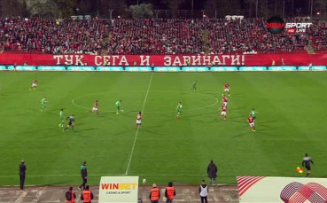 Лудогорец удвои на ЦСКА след много спорен гол
