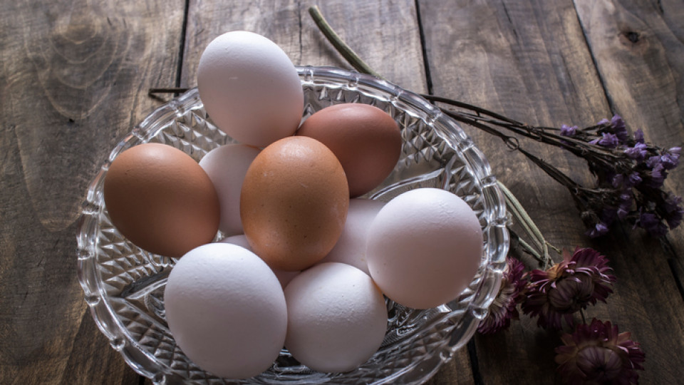 Как да сварим правилно великденските яйца, без да се спукат