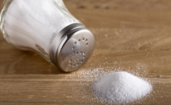  Да разпилееш сол се смята за огромно злощастие. Това евентуално се дължи на обстоятелството, че в предишното солта е била доста скъпа стока. 