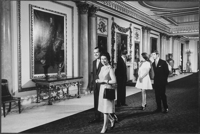 <p>1969 г. - Кралица Елизабет II&nbsp;и Ричард Никсън</p>