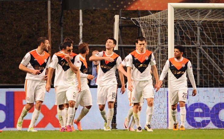 Шахтьор удари Динамо в Киев, докосва титлата