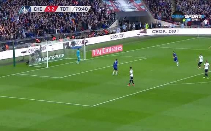 Феноменалното изпълнение на Матич, което довърши Тотнъм