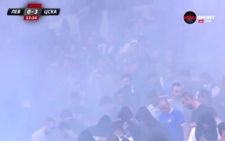 Факли в синьо след третия гол на ЦСКА