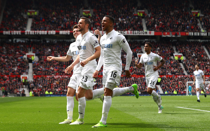 Съдийска аванта не стигна на Ман Юнайтед срещу Суонси