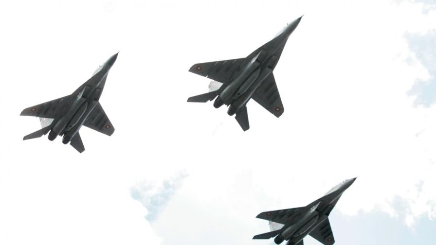 Експерти: Ако не платим до дни, сделката за F-16 ще се срине