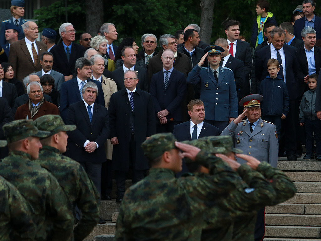 Военния парад в столицата по повод 6 май – Ден на храбростта и празник на българската армия.