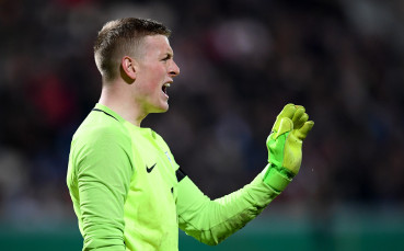 И Евертън полудя, брои 30 милиона за вратар