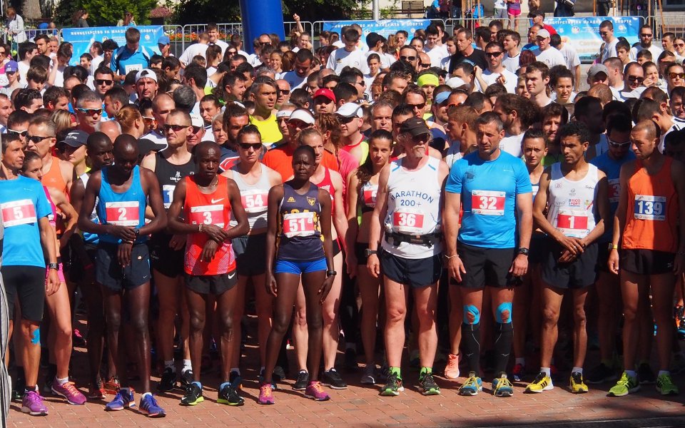 Спринт реши победителя в маратона на Варна, триумф за Мароко