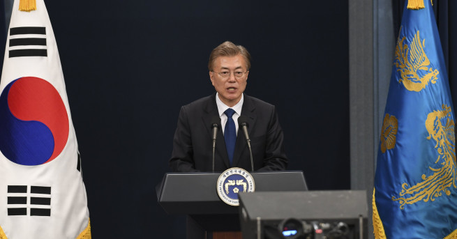 Южнокорейският президент Мун Дже ин заяви че американският му колега Доналд