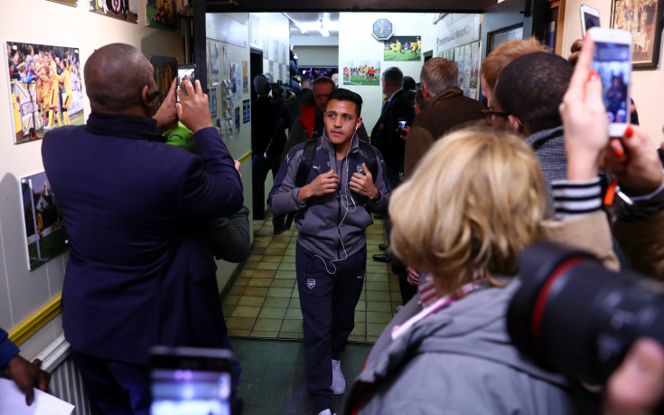 Ман Сити включва играч в офертата към Арсенал за Алексис