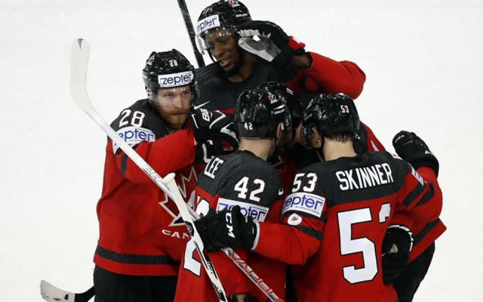 Канада с четвърта победа на Световното по хокей на лед