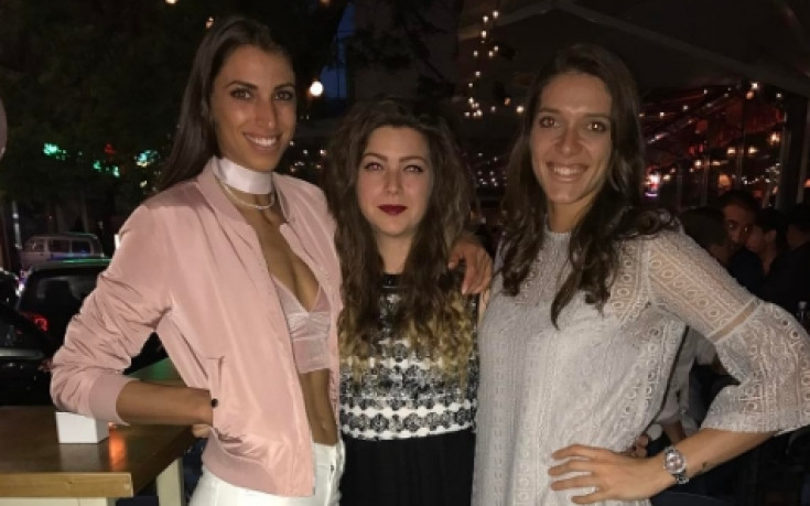 Стилно парти в лагера на волейболистките