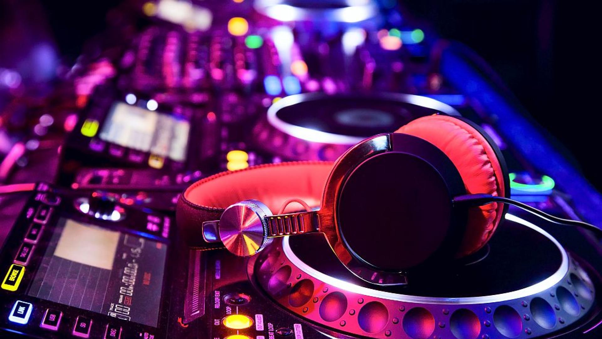 Джед Гулд емблематичен радио диджей от Лос Анджелис известен като