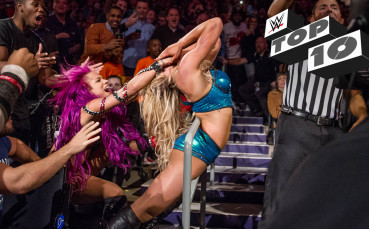 Когато кечът се случва сред феновете...