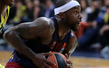 Гард на Барса губи европейския си паспорт, ако не играе за Черна гора?