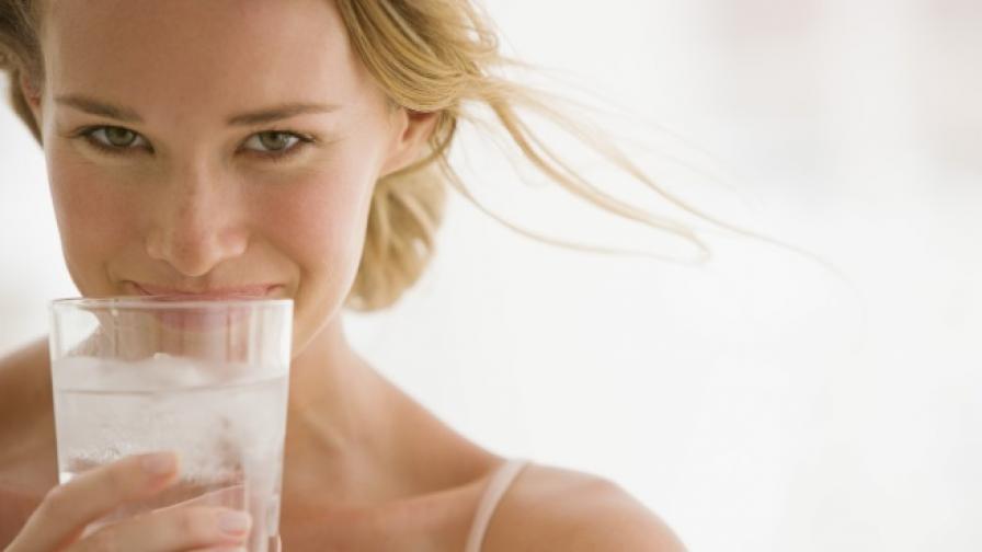 8 признака, че не пиете достатъчно вода