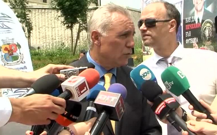 Стоичков за книгата 