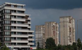  Махат климатиците от фасадите поради нова разпоредба в София 