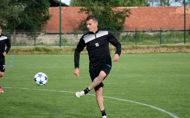 Отборът на Черно море отпътува за София рано сутринта без