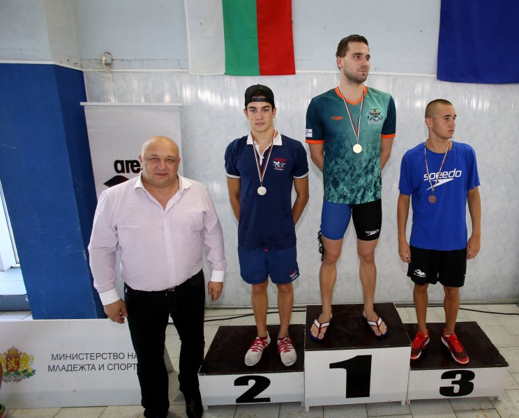 Държавното първенство по плуване започна в София1
