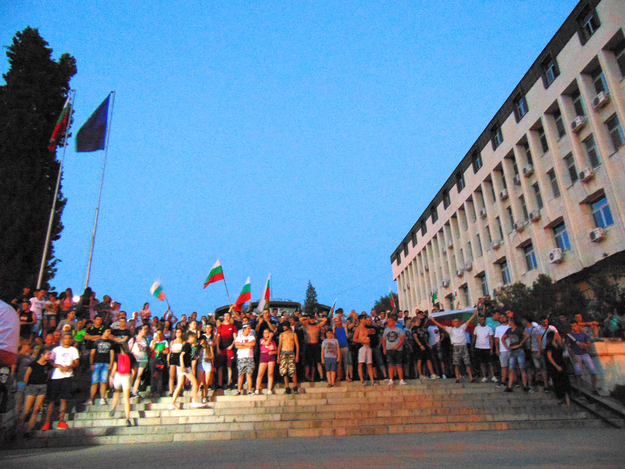 Вторият ден на протести в Асеновград
