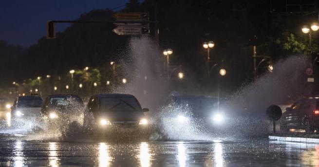 Поройни дъждове се изляха в Бургаско в сряда Обявено е