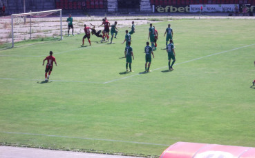 Локо Сф започна контролите с победа над Ботев Вр