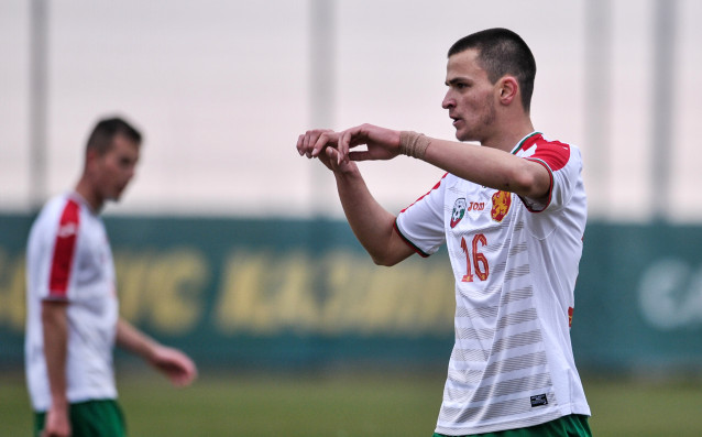 Българският национален отбор при 19-годишните започна по перфектен начин европейските