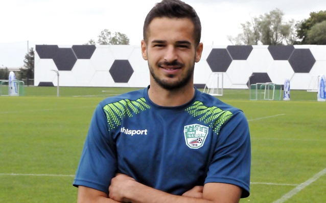 Румънският футболист Серджиу Негруц няма да продължи кариерата си в