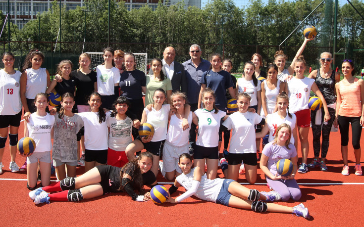 Откриха тенис кортове и волейболно игрище на Локомотив