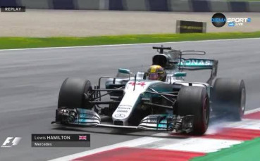 Фетел спечели третата тренировка, нови проблеми за Хамилтън