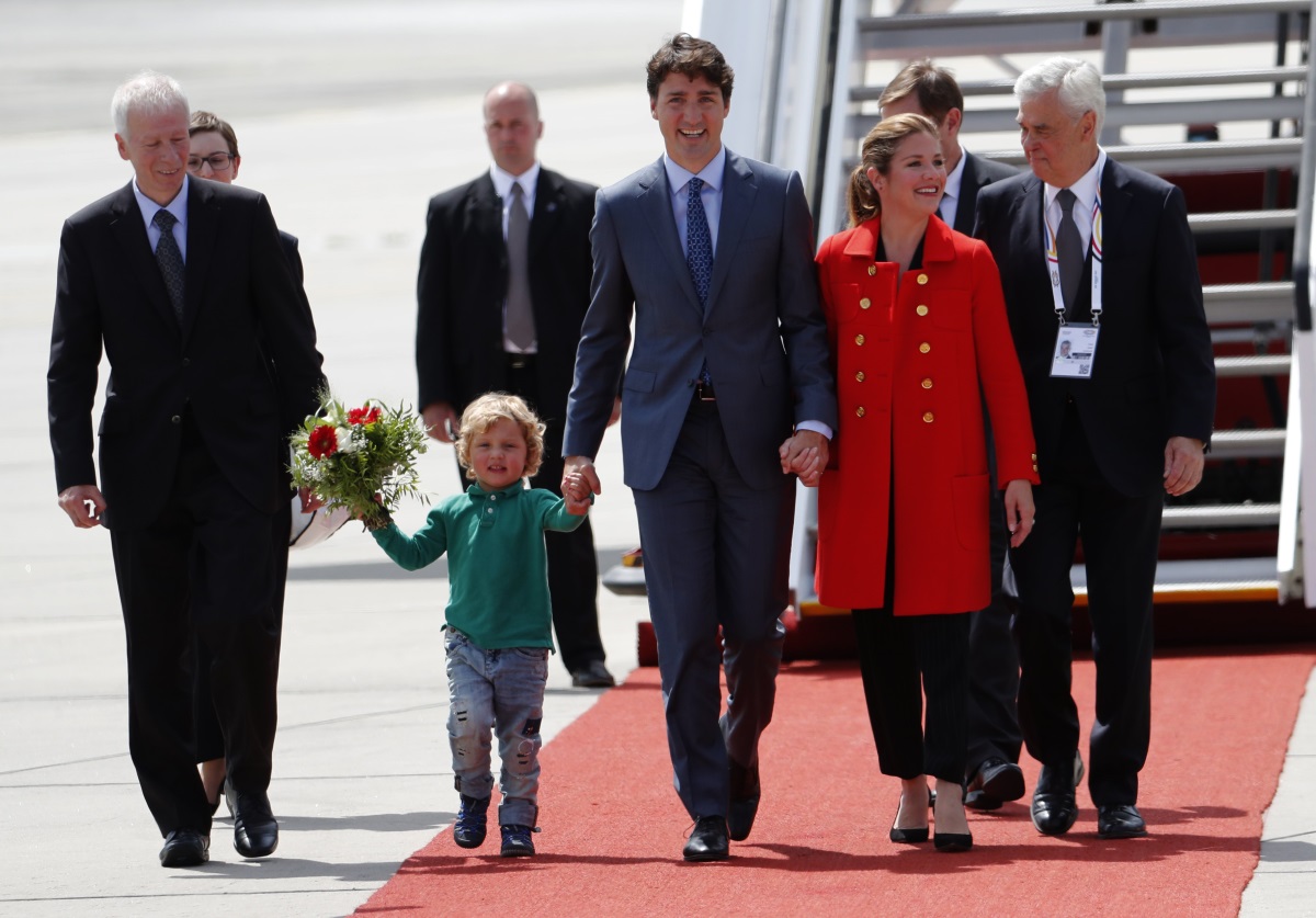 Съпругата на канадския премиер Джъстин Трюдо - Софи и синът им Адриан