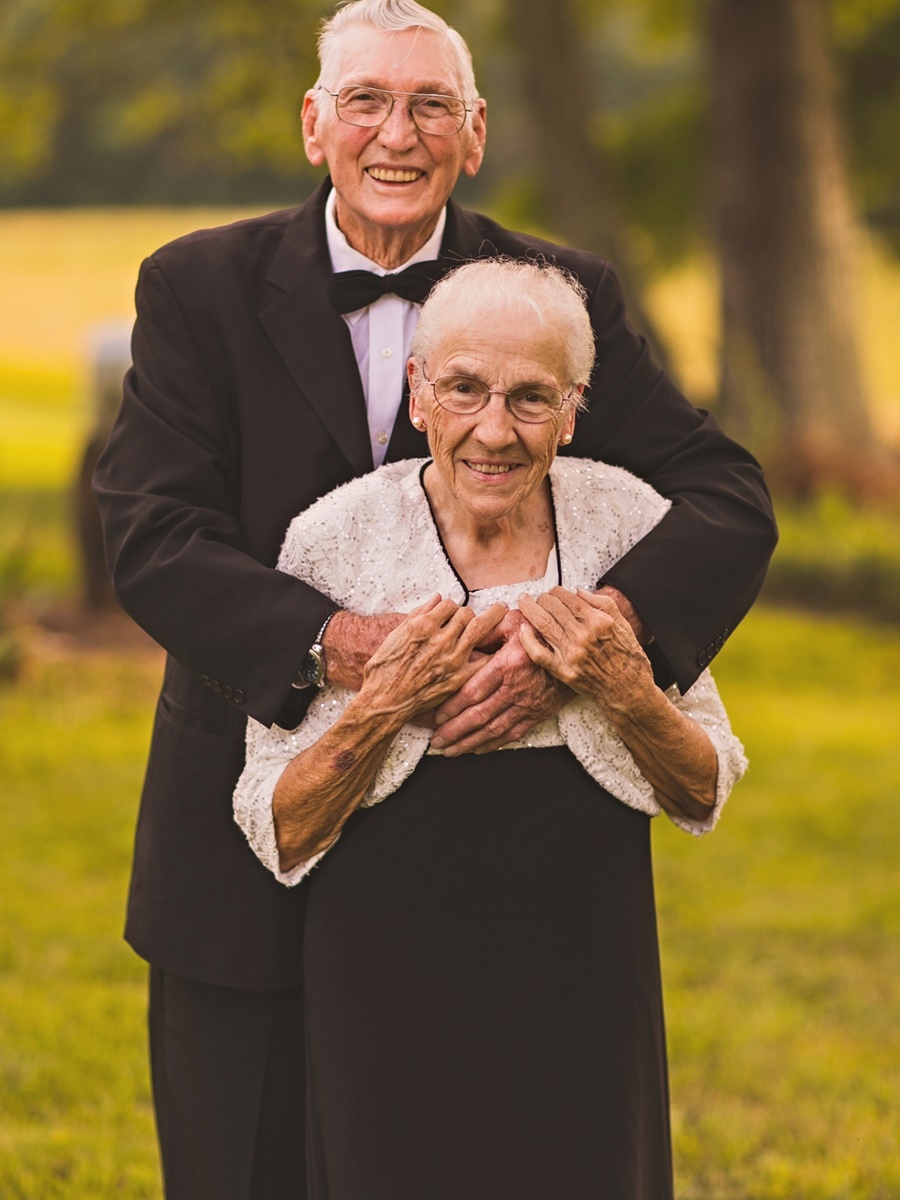 Руби и Херълд в една магична фотосесия за 65-годишнината от сватбата им.