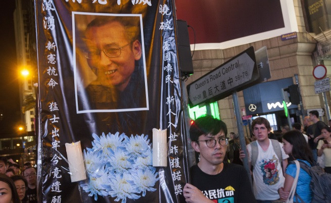 Страхува ли се Китай от Лю Сяобо, дори когато е мъртъв