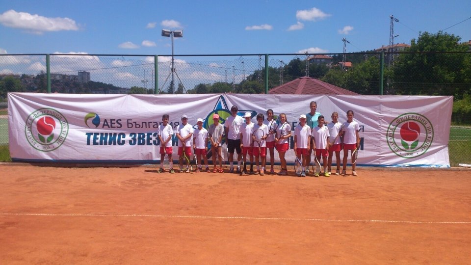 AES България Тенис Звезди1