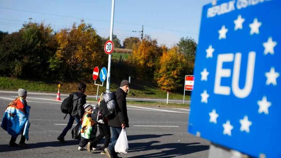 <p>DW: Европа може само да спечели от мигрантите</p>