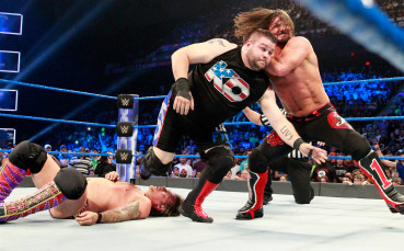 Ей Джей Стайлс грабна титлата на САЩ в 