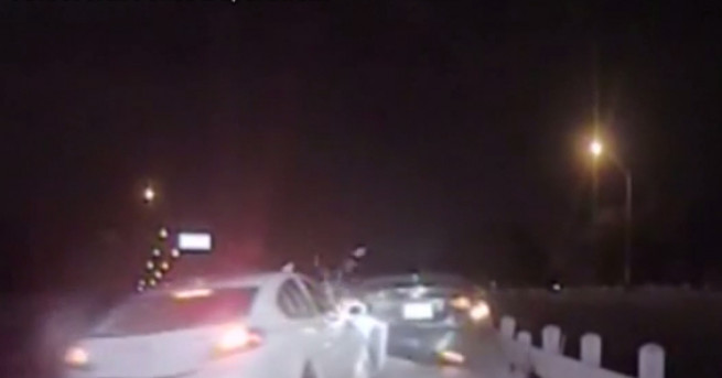 Полицай оцелява като по чудо след като пиян шофьор го