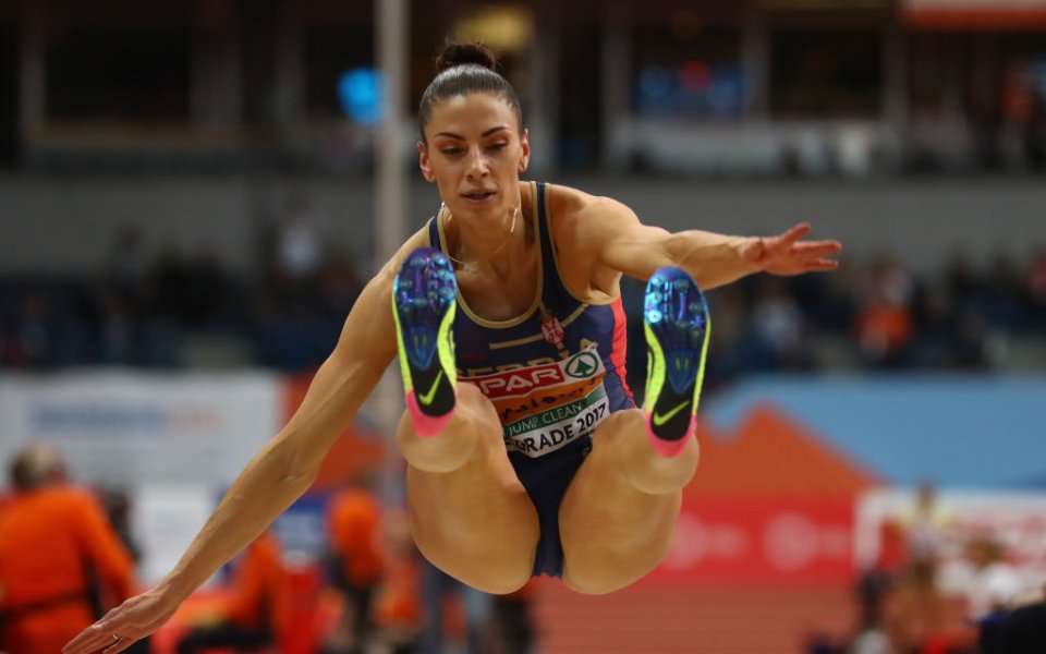 Ивана Шпанович-Вулета зарадва домакините с титла на скок дължина на Световното първенство в Белград