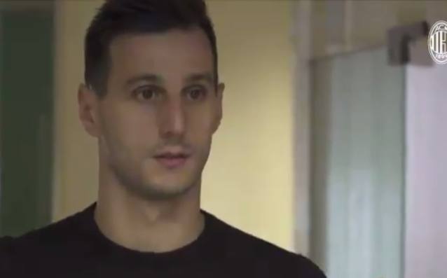 Нападателят на Милан Никола Калинич ще пропусне предстоящите световни квалификации