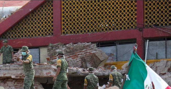Броят на жертвите от мощното земетресение в Мексико преди три