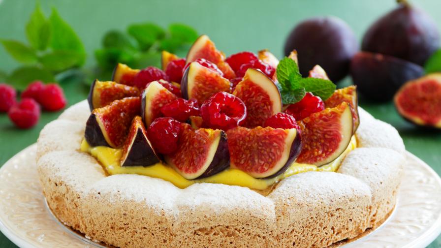 Примамващ меден кейк със смокини