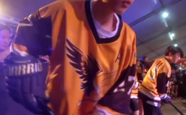 Отборите на Лос Анджелис Кингс и Ванкувър Кенъкс проведоха тренировки