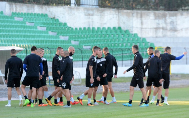 Черно море с 18 футболисти за мача с Етър